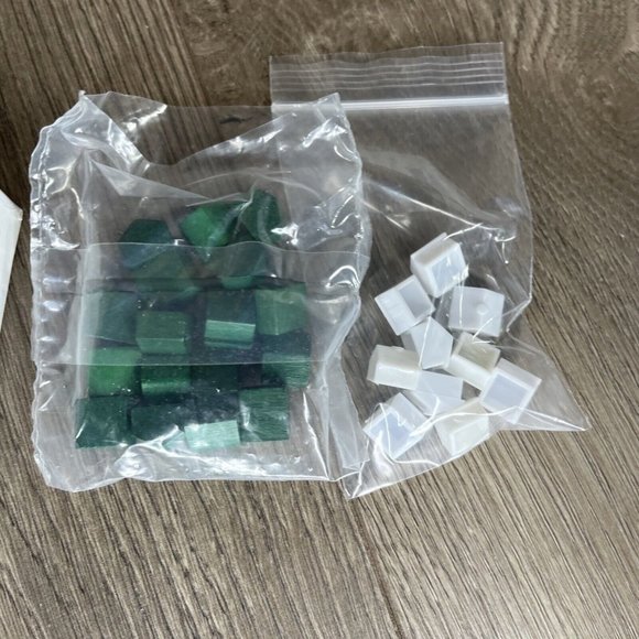 Monopoly Games Random Assortment Houses Hotels Tokens Replacement Pieces Parts - Picture 5 of 5